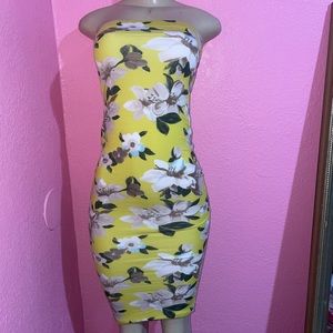 Tube flowered dress size small